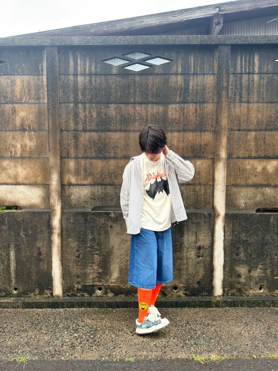 柄Tに、オレンジのフェイス